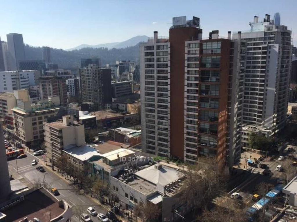 Departamento Manuel Montt 111 *
